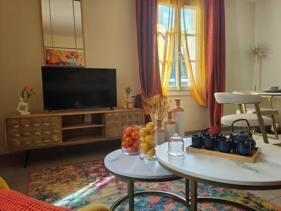 Apartment T2 54m² Parking Coeur De *